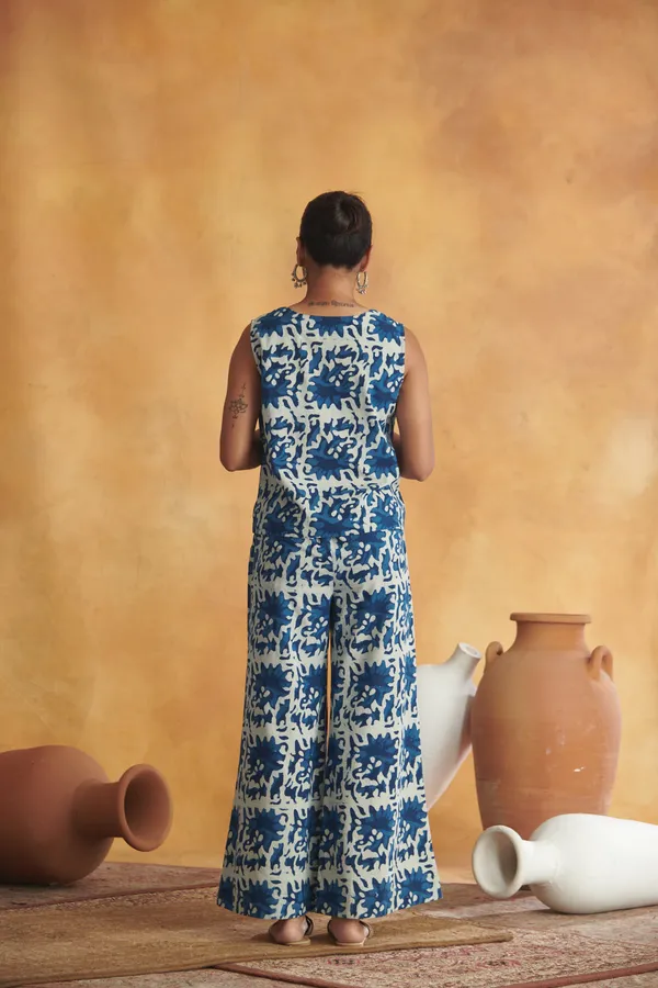 Ekvaa_Indigo_Cotton_Premium_&_Elegant_Floral_Hand_Block_Printed_Co-Ord_Set