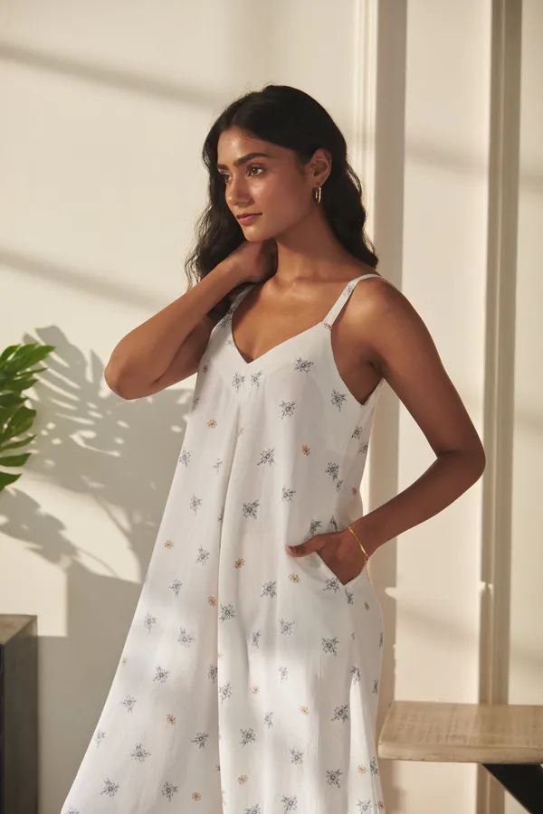 Ekvaa_Off-White_Cotton_Flex_Premium_&_Elegant_Printed_Jumpsuit_For_Women