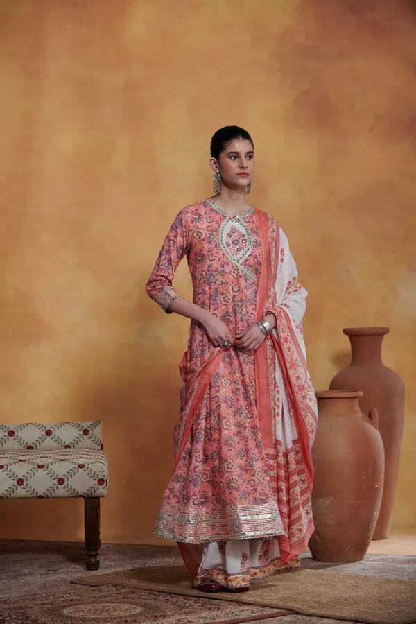 Ekvaa_Peach_Cotton_Premium_&_Elegant_Printed_Kurta_Set_For_Women