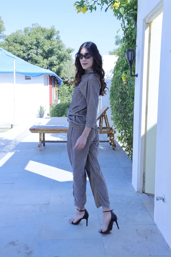 Shewahh_Brown_Velvet_Premium_And_Elegant_Co_Ords_For_Women