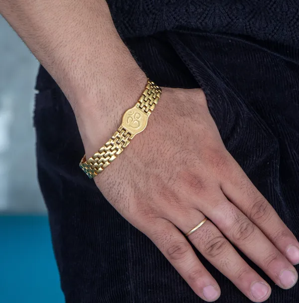 Gold_18K_Plated_Stainless_Steel_Anti-Tarnish_Dailywear_Om_Bracelet