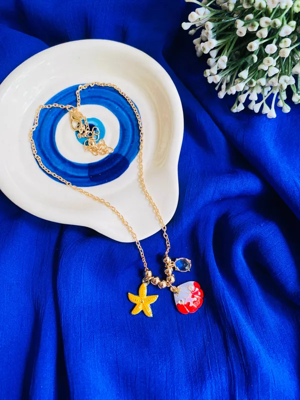 Red_Sea_Charm_18K_Gold_Plated_&_Waterproof_&_Anti-Tarnish_Pendant_Necklace
