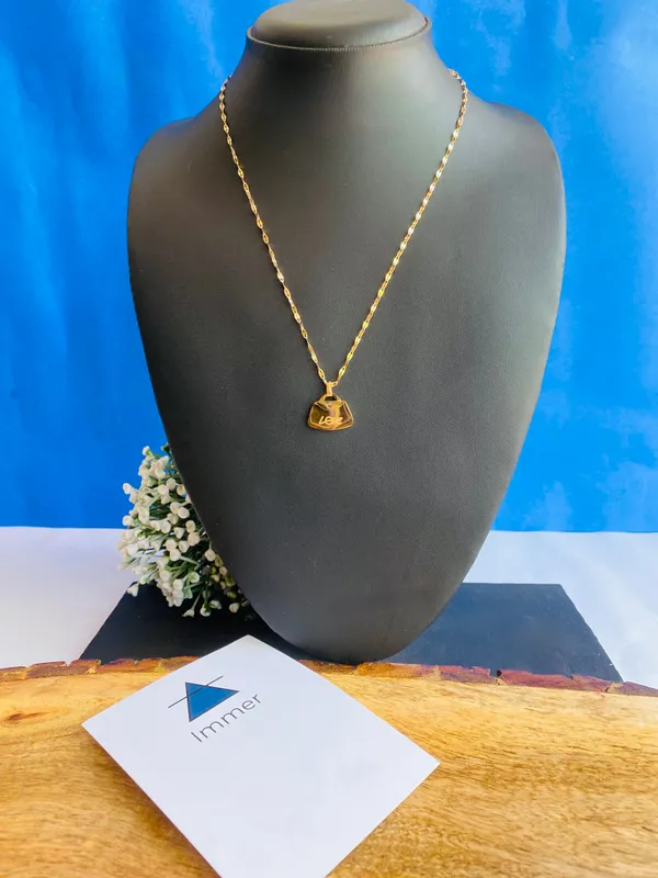 Gold_Love_Bag_Plated_Necklace_With_Chain_Pendant