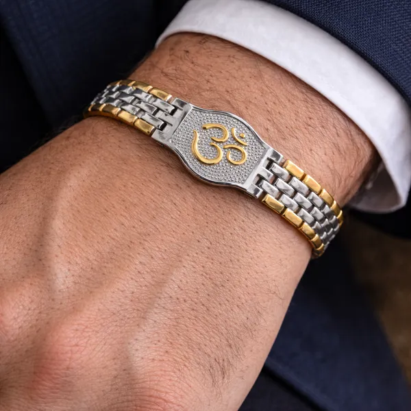 Dual_Tone_OM_Bracelet_for_Men_|_18K_Gold_Plated_Stainless_Steel_Kada_|_Engraved_Om_Symbol_Adjustable_Bracelet_in_Gold_and_Silver_Plating
