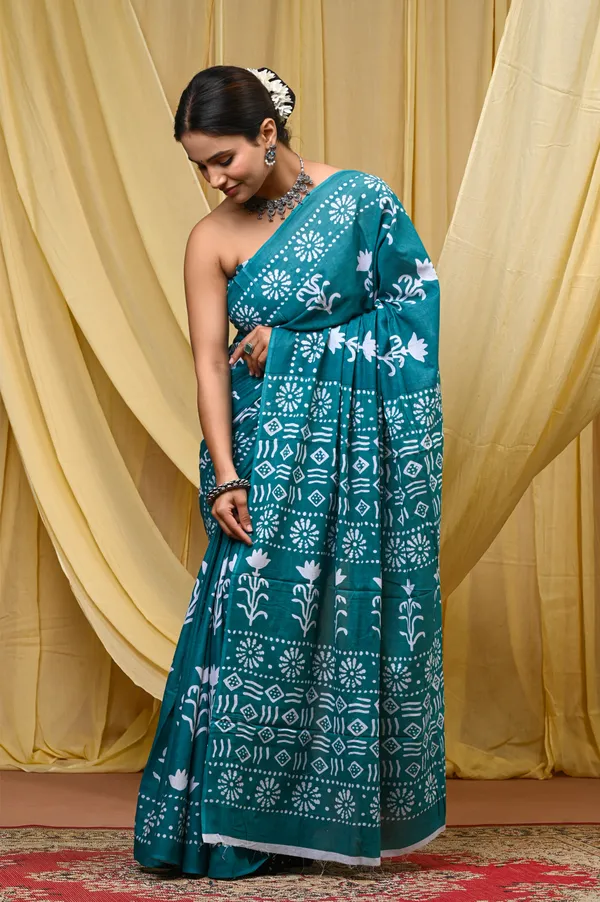 Turquoise_Mulmul_Cotton_Saree_for_Women_With_Blouse_Piece_|_Soft_Cotton_Sari_for_Women_(Gulab)