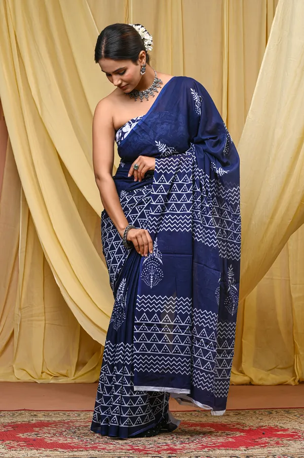 Navy_Blue_Mulmul_Cotton_Saree_for_Women_With_Blouse_Piece_|_Soft_Cotton_Sari_for_Women_(Tringle)