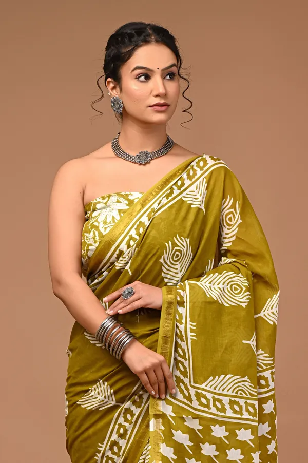 Green_Cotton_Block_Prints_Saree_For_Women_with_Zari_Border