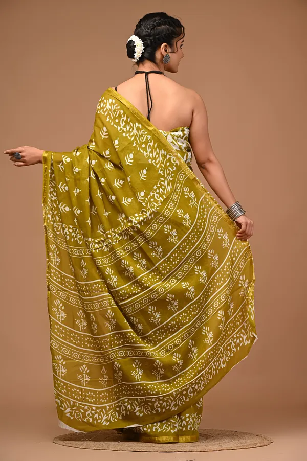 Green_Printed_Mulmul_Cotton_Saree_for_Women_with_Zari_Border