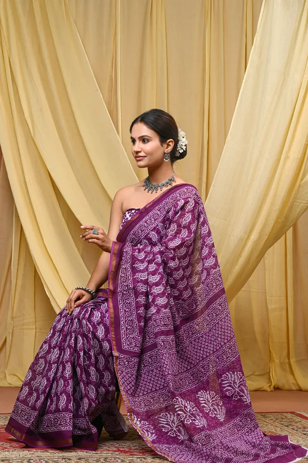 Purple_Printed_Cotton_Saree_with_Zari_Border_|_Traditional_Floral_Print_Saree_for_Women_|_Elegant_Party_Wear,_Festive_Wear_&_Ethnic_Saree_|_Lightweight_Designer_Saree_with_Blouse_Piece