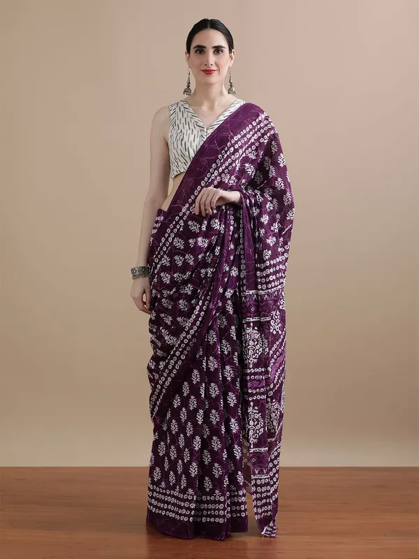 Purple_Soft_Cotton_Floral_Saree_For_Women