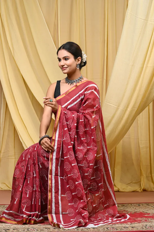 Red_Hand_Block_Print_Cotton_Saree_for_Women_with_Golden_Zari_Border_|_Traditional_Printed_Mulmul_Cotton_Saree_|_Lightweight_Daily_Wear_Ethnic_Saree