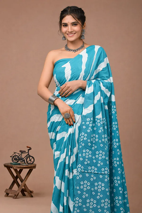 Turquoise_&_White_Cotton_Block_Prints_Saree_For_Women