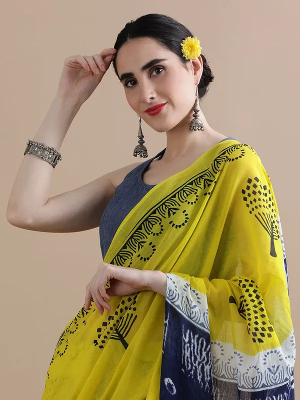 Yellow_Blue_Printed_Pure_Cotton_Mulmul_Saree_with_Blouse