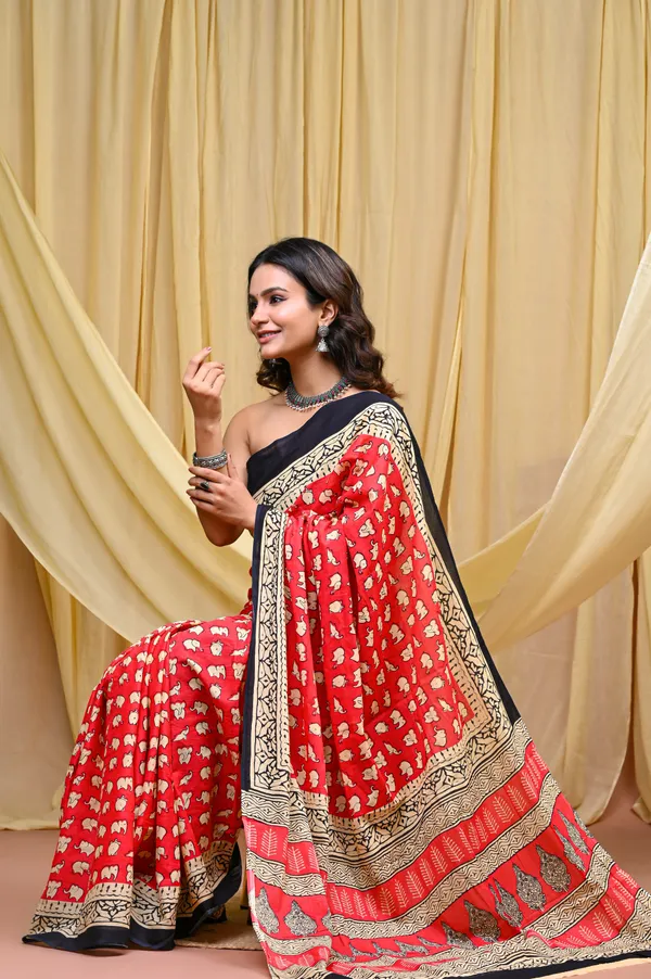 Red_Black_Mulmul_Cotton_Saree_for_Women_With_Blouse_Piece_|_Soft_Cotton_Sari_for_Women_(Hathi_Print)