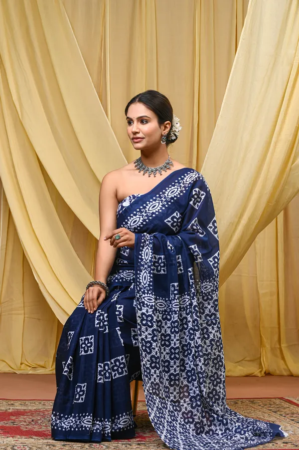 Navy_Blue_Mulmul_Cotton_Saree_for_Women_With_Blouse_Piece_|_Soft_Cotton_Sari_for_Women_(Batik_Box)