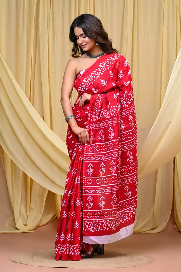 Red_Mulmul_Cotton_Saree_for_Women_With_Blouse_Piece_|_Soft_Cotton_Sari_for_Women_(V-Shape)