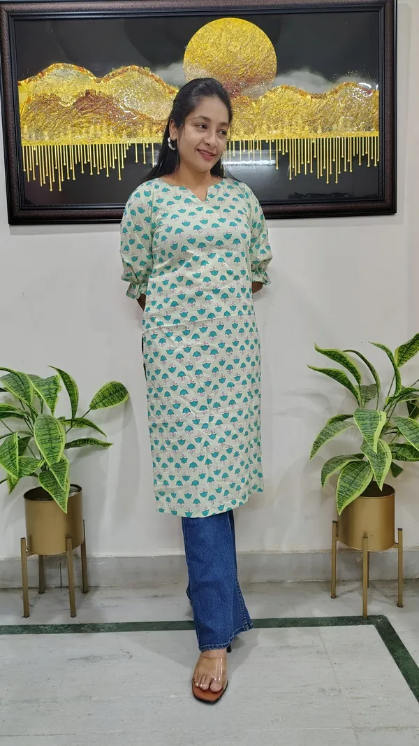 Light-Green_Umbrella-Print_Kurta_With_Elastic_Elbow_Sleeves_For_Women