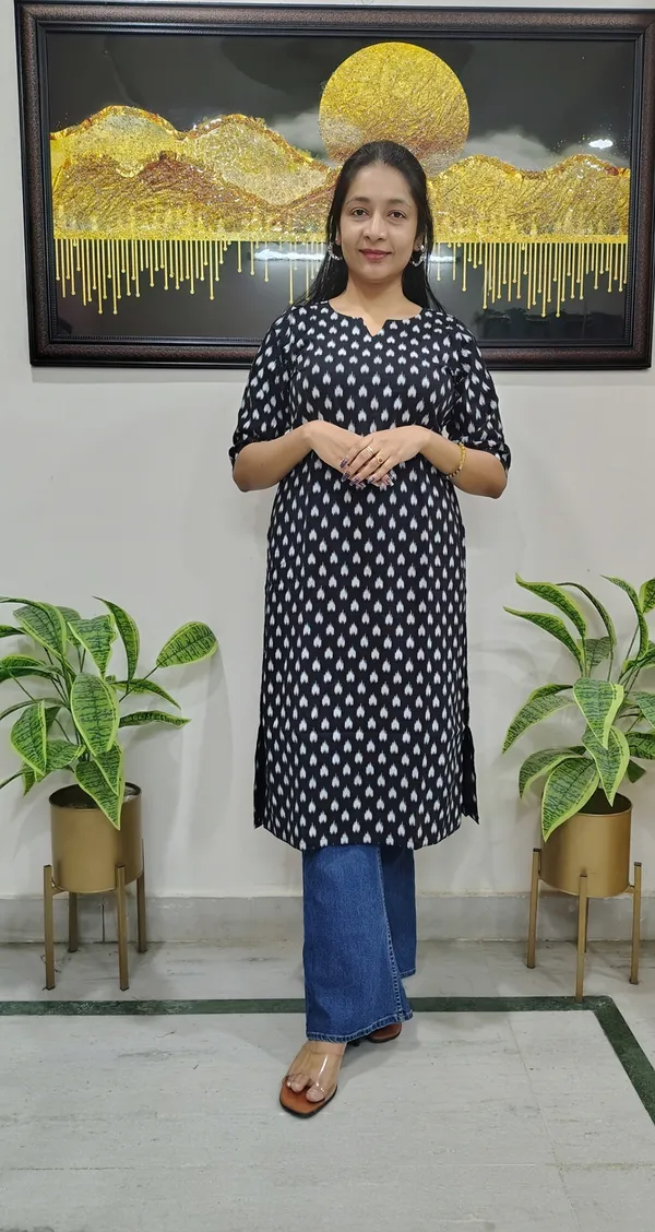 Black_Cotton_Ikkat_Print_Kurta_For_Women