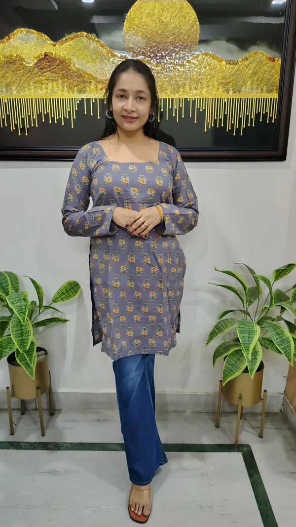 Cyan_Light_Floral_Print_Cotton_Full_Sleeves_Short_Kurta_For_Women