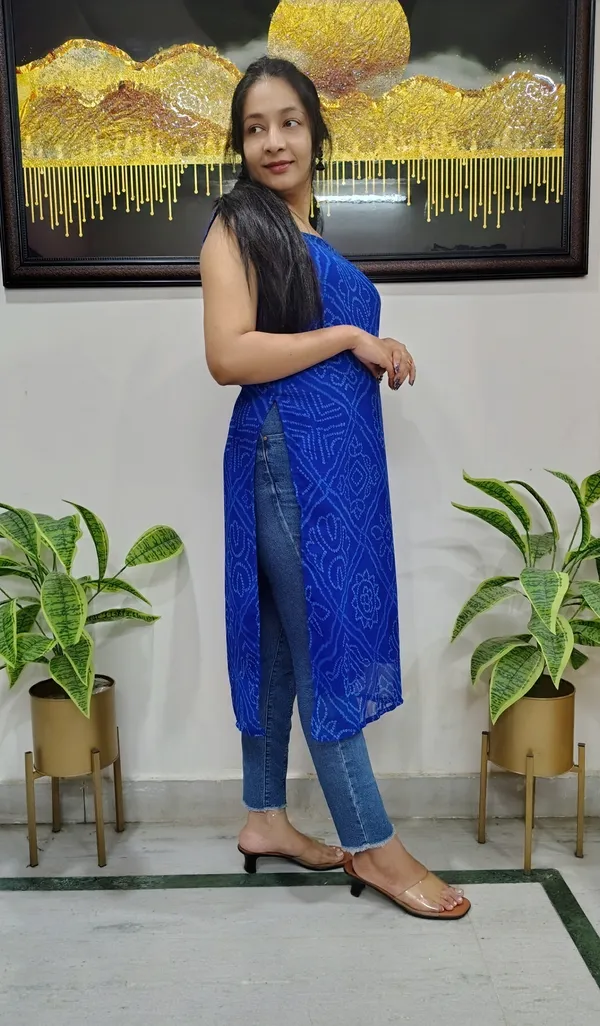 Royal_Blue_Royal_Bandhani-Print_Sleeveless_Georgette_Kurta_With_Back_Pearl_Lace_For_Women