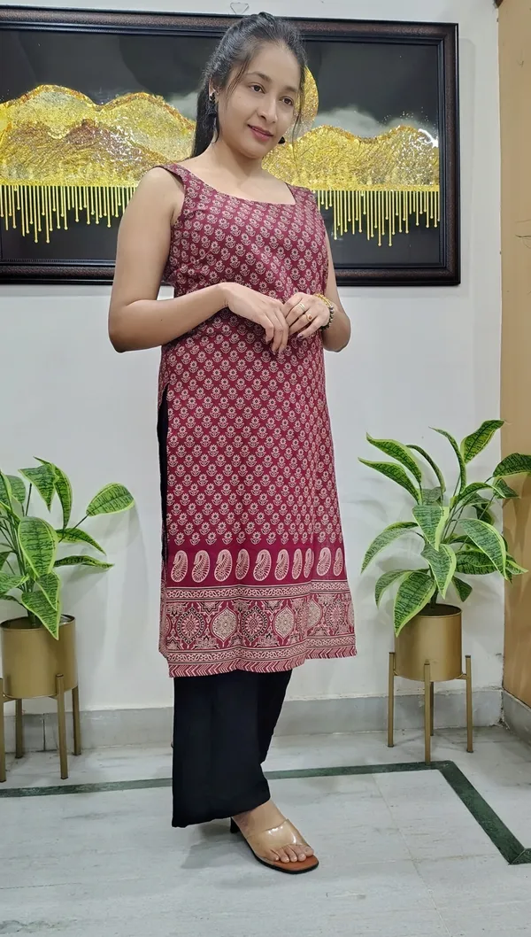 Maroon_Ajrakh_Cotton_Sleeveless_Kurta_With_Back_Pearl_Lace_Detailing_For_Women