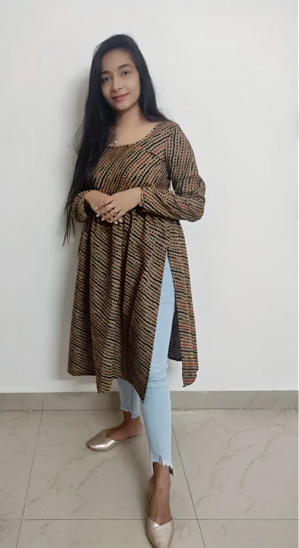 Black_Prismatic_Charm_Frill_Kurta_For_Women