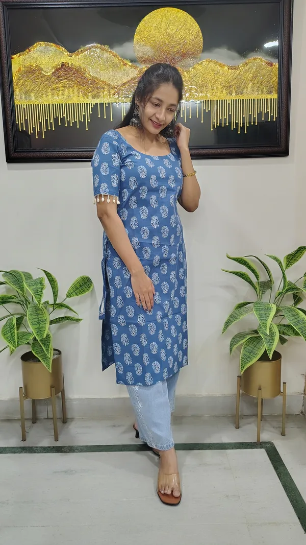Blue_Sleeve_Shells_And_Side_Tassels_Printed_Cotton_Kurti_For_Women