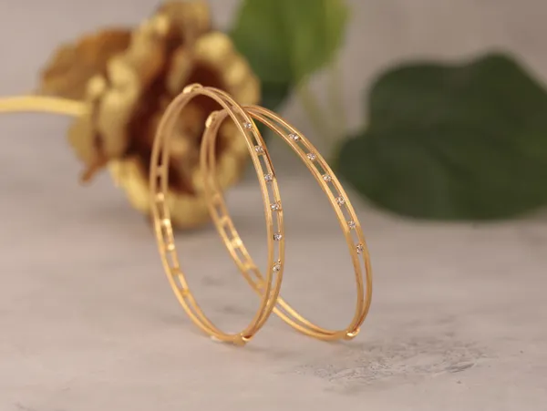 Gold_Plated_Alloy_Diamond_Bangle_Set_(Pack_Of_2)