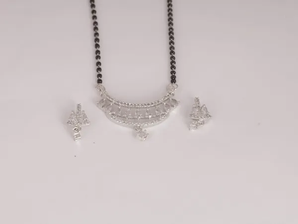 Silver_Traditional_Mangalsutra_With_Earrings