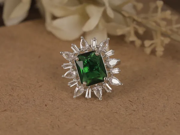 Green_Stylish_Design_Metal_Diamond_Ring