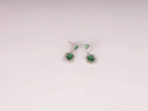 Green_Alloy_Stud_Earrings_For_Women
