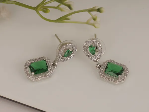 Green_Alloy_Stud_Earrings_For_Women