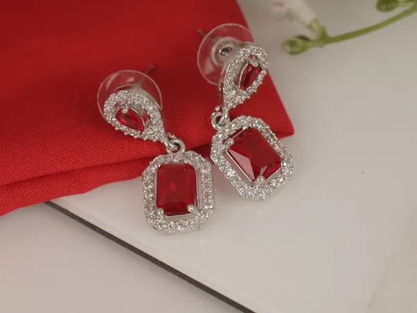 Red_Alloy_Stud_Earrings_For_Women
