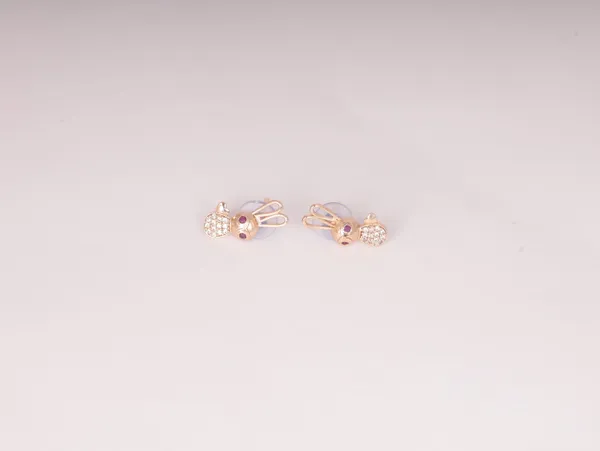 Rose_Gold_Alloy_Stud_Earrings_For_Women