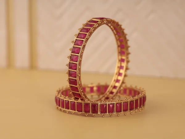Red_Gold_Plated_Alloy_Emerald_Bangle_Set_(Pack_Of_2)