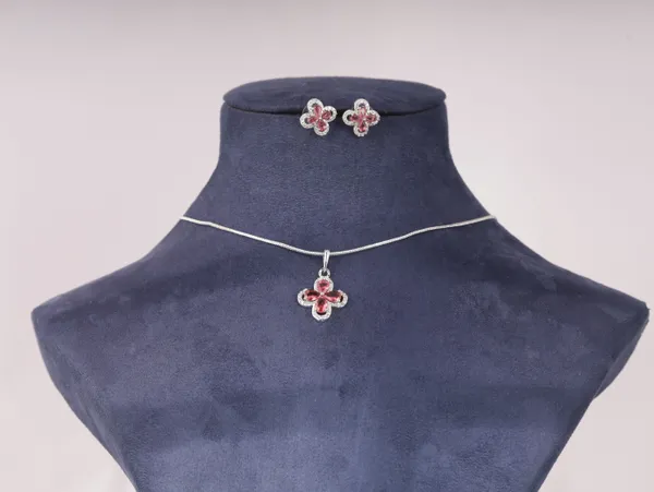 Red_Stainless_Steel_Chain_With_Charm_Pendant_Crystal_Set