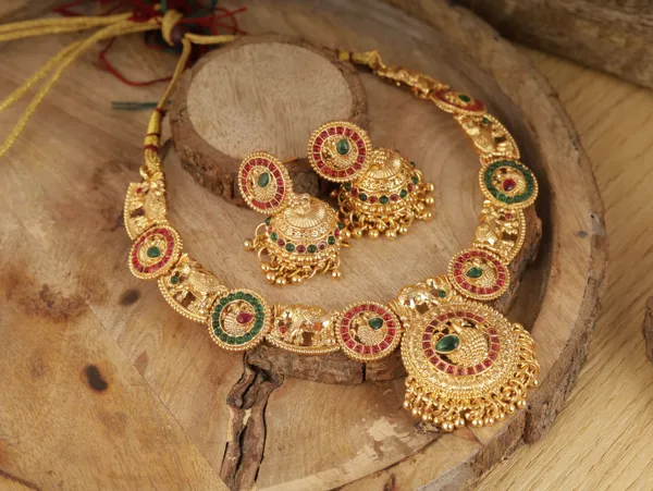 Green_Gold_Plated_Brass_Earring_&_Necklace_Jewellery_Set