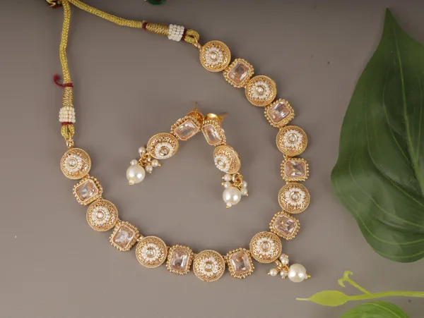 White_Brass_Earring_&_Necklace_Jewellery_Set
