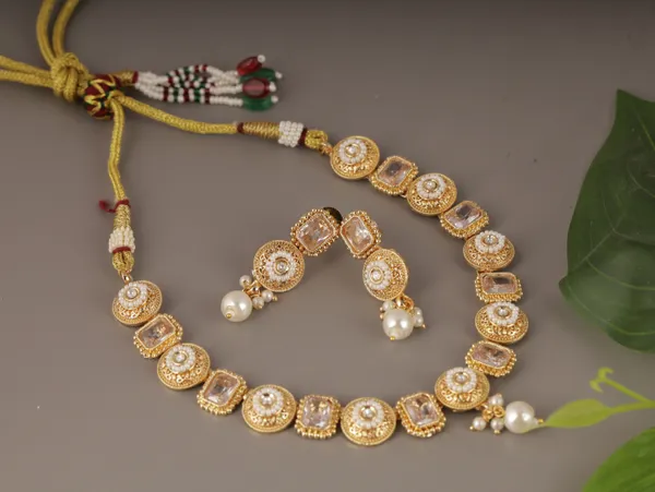 White_Brass_Earring_&_Necklace_Jewellery_Set