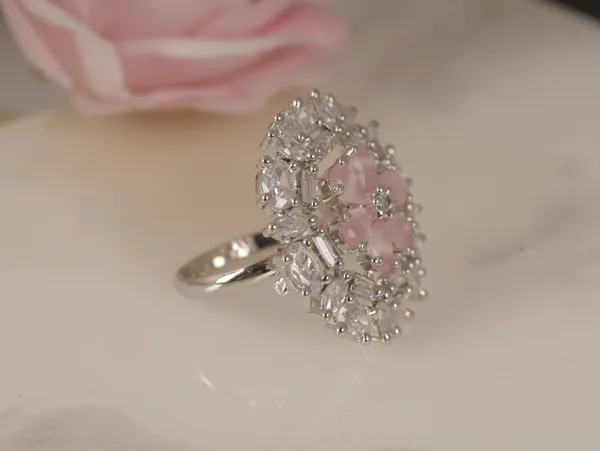 Pink_Stylish_Design_Metal_Diamond_Ring
