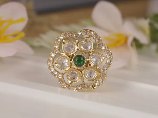 Green_Stylish_Design_Metal_Emerald_Ring