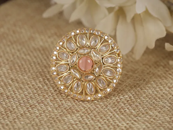 Pink_Stylish_Design_Metal_Emerald_Ring
