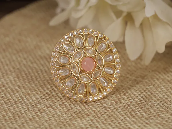Pink_Stylish_Design_Metal_Emerald_Ring