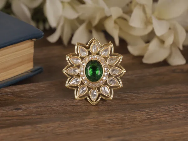 Red_Stylish_Design_Metal_Emerald_Ring