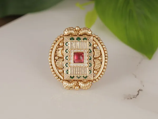 Green_Stylish_Design_Metal_Emerald_Ring