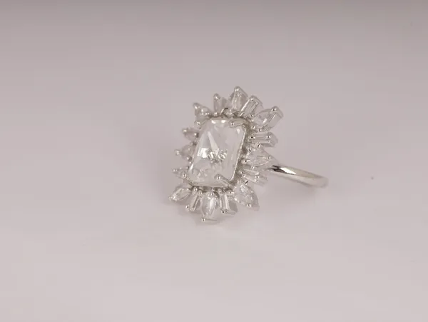 Silver_Stylish_Design_Metal_Diamond_Ring