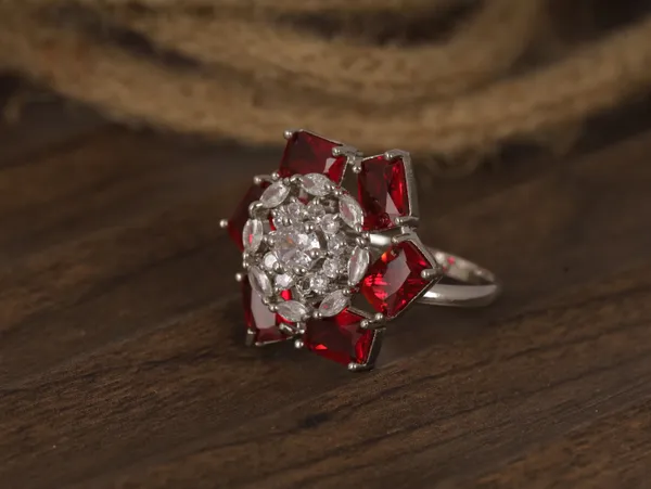 Red_Stylish_Design_Metal_Diamond_Ring