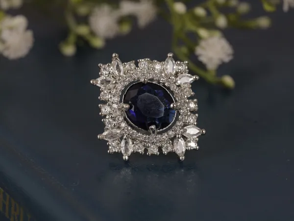 Blue_Stylish_Design_Metal_Diamond_Ring