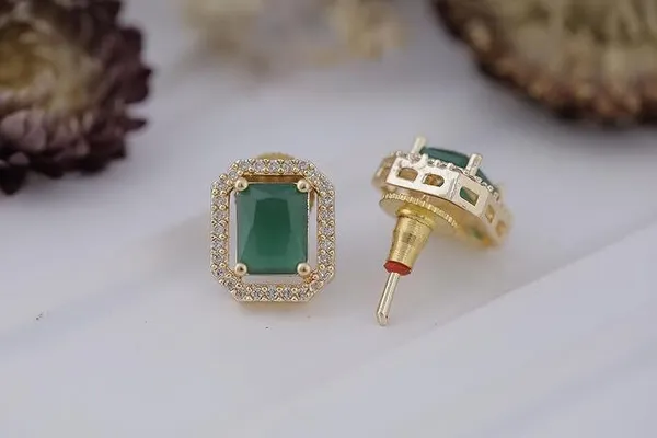 Green_Crystal_Brass_Stud_Earrings