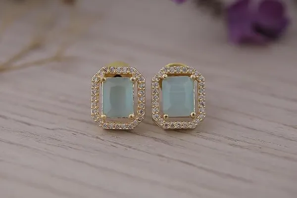 Sea_Green_Crystal_Brass_Stud_Earrings